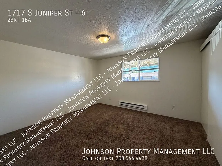 1717 S Juniper St #6 — Photo 8