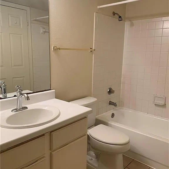 501 W 26th St #122 — Photo 3