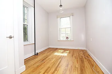 Rented by Empire Deeds LLC 