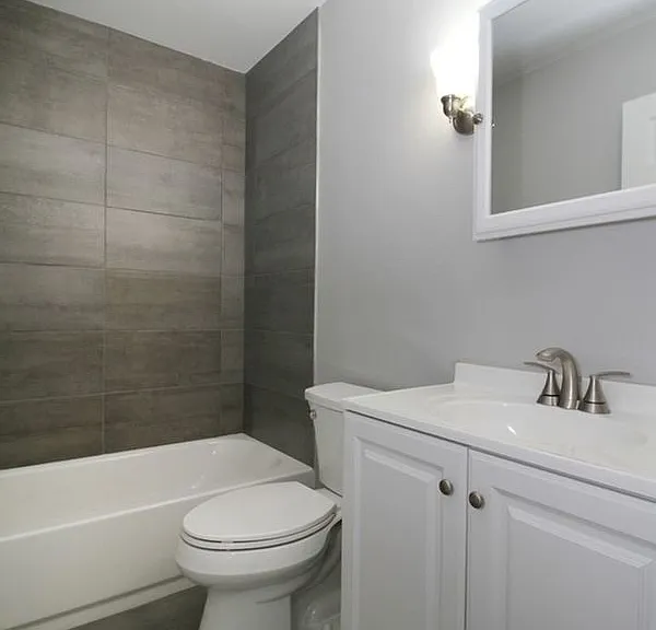 1409B E Chicago St #5 — Photo 11