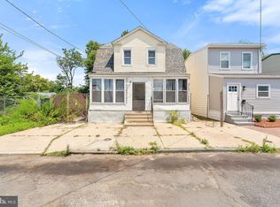 1130 N 25th St, Camden, NJ 08105