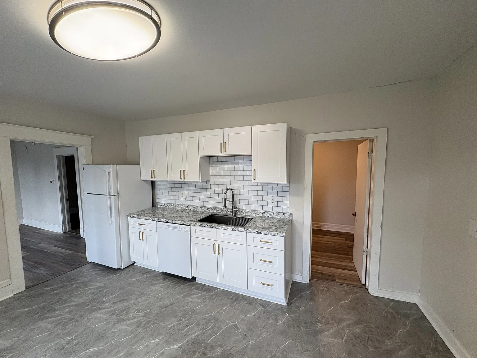 744 Oakland Ave SW - 1 — Photo 3