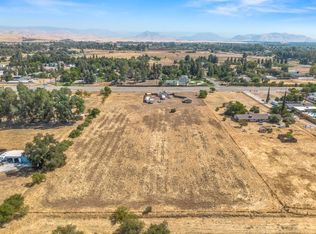 4209 N Academy Ave, Sanger, CA 93657