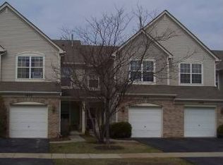 1472 Doolittle Ln, Grayslake, IL