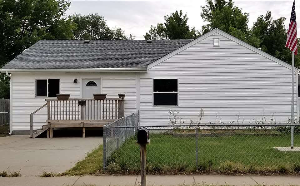 1st image of 1418 W 14th St