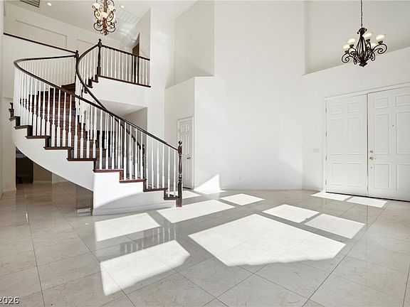 4th image of 9721 Royal Lamb Dr