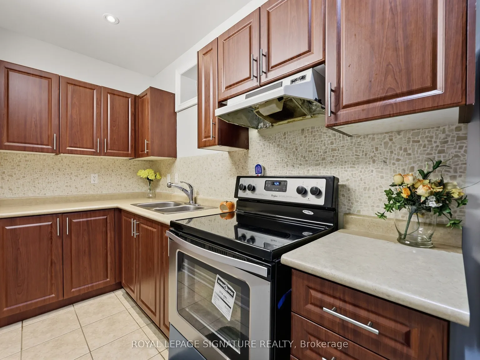 2 bed, $2,000 — Photo 4