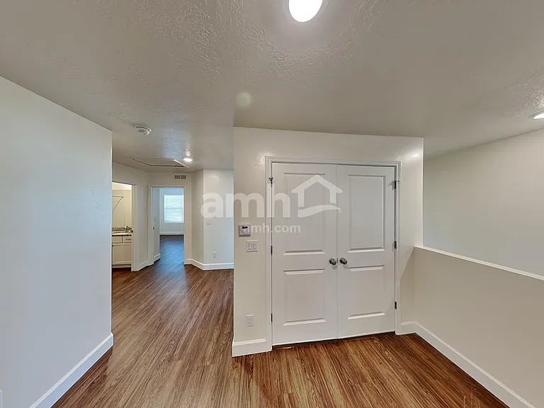 1176 N Wagon Way — Photo 9