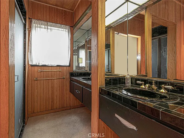 208 S Louise St — Photo 23