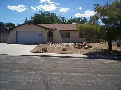 1st image of 605 Overland Dr