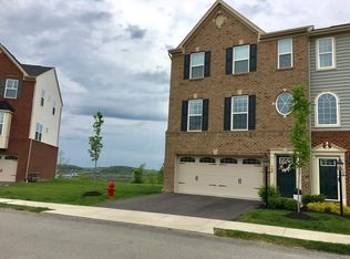 704 Pointe View Dr, Mars, PA 16046