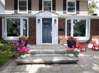 2032 Glenfern Ave, Ottawa, ON K1J6G8