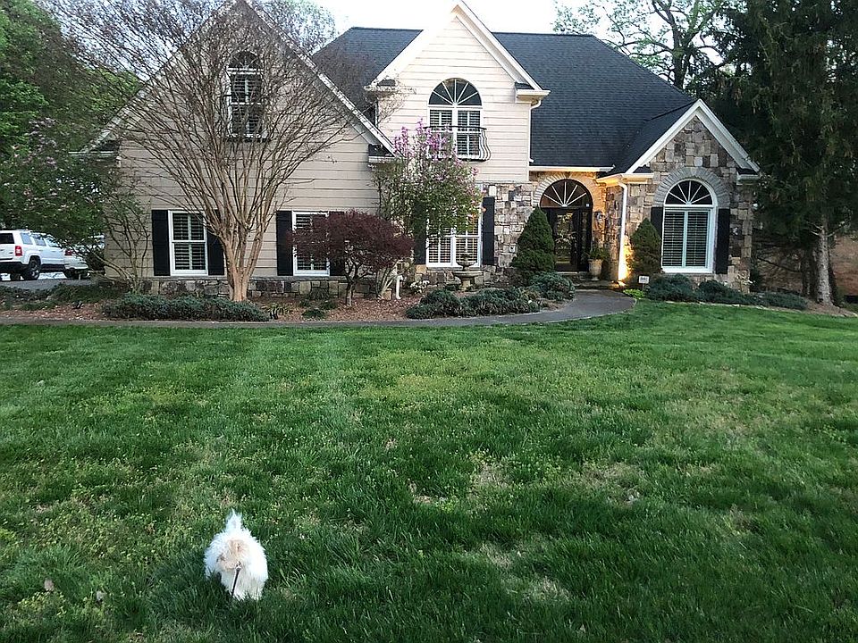 1st image of 133 Blue Herron Dr
