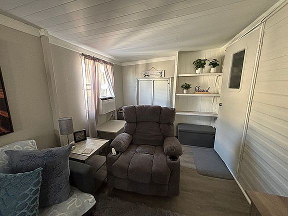 5th image of 6714 Q St