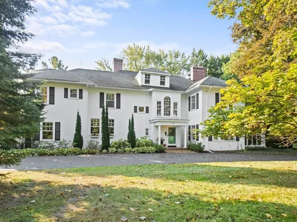 65 W Jefferson Rd, Pittsford, NY 14534