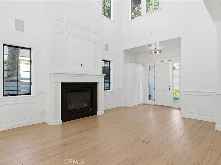 1405 Oak Ave — Photo 6