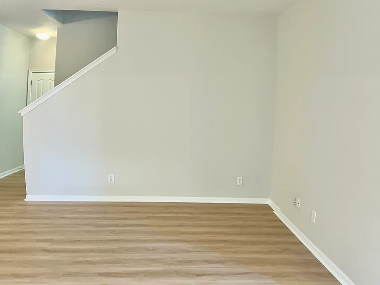 17608 Glenapp Dr — Photo 6