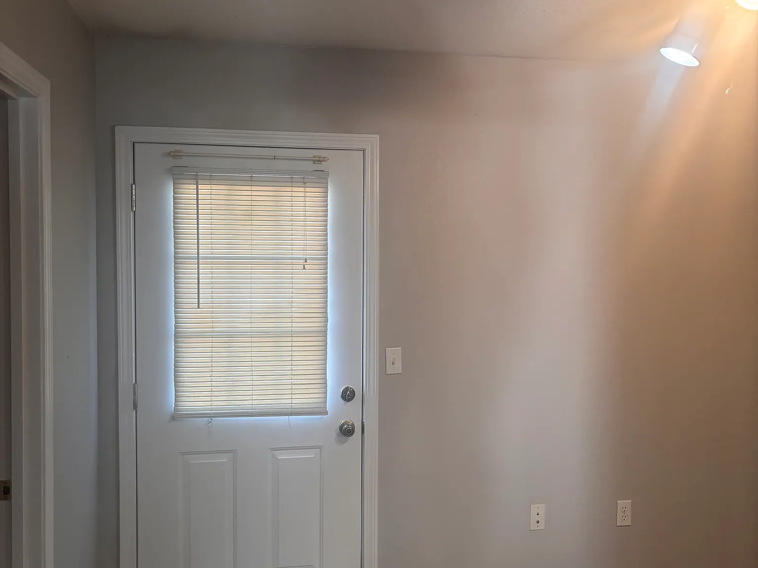 1 bed, $700 — Photo 3