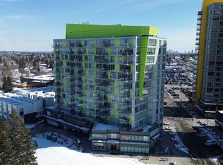 30 Brentwood Cmn NW #513, Calgary, AB T2L 2L8