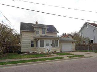 9 Lind St, Faribault, MN 55021