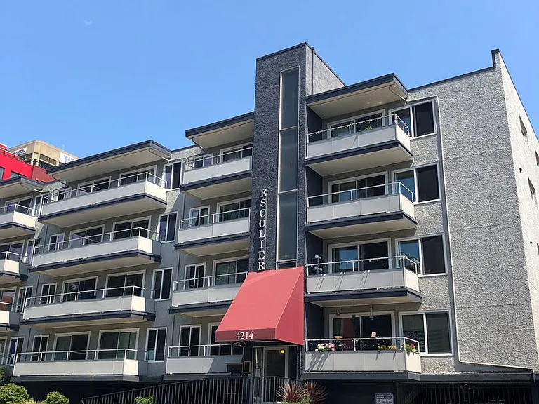 Escolier Apartments — Photo 68