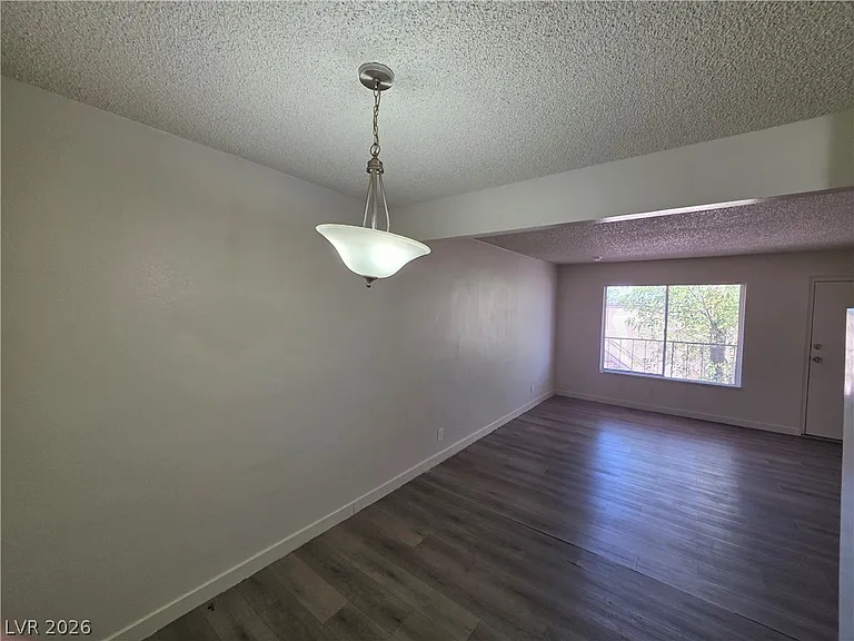 615 S Royal Crest Cir #10 — Photo 30