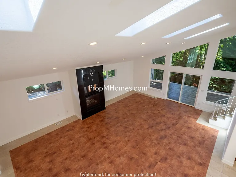 14995 SW 141st Ave — Photo 13