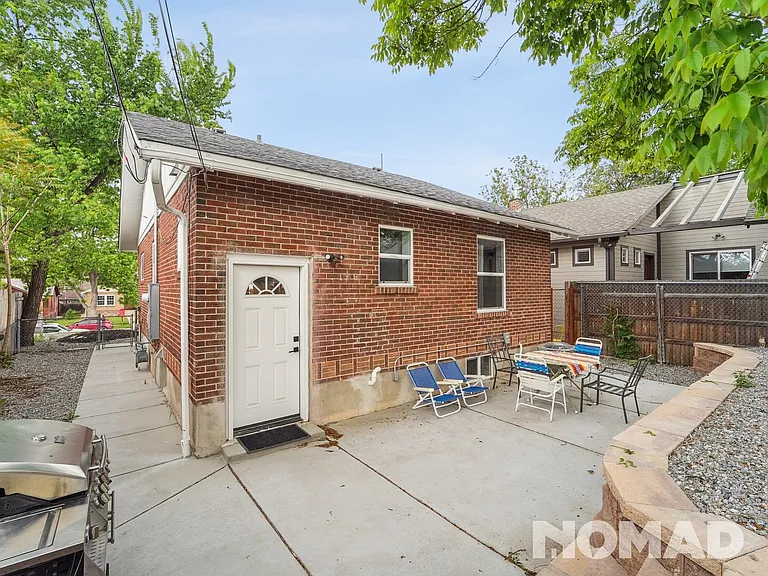 3338 N Steele St — Photo 12