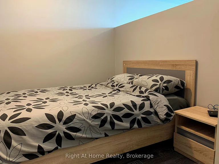 308 Lester St #410 — Photo 8
