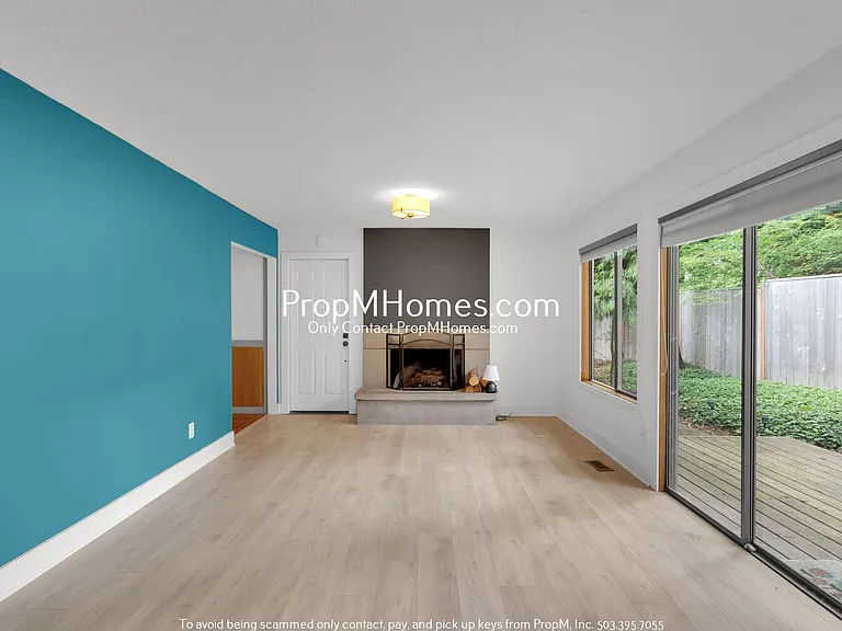 1448 Greentree Cir — Photo 9