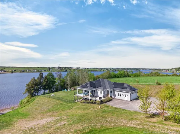 16 Charles A Louis Ln, Saint Mary, NB E4S 0H2