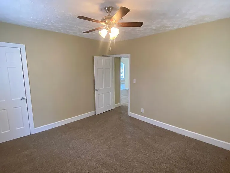 3311 Cherokee Ave — Photo 11