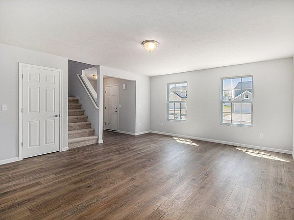 4th image of 10305 Craven Way