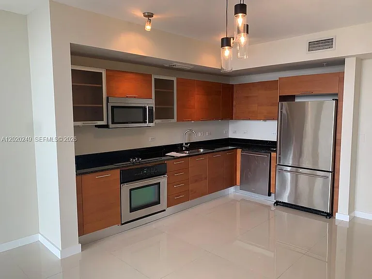 3470 E Coast Ave #H1712 — Photo 7