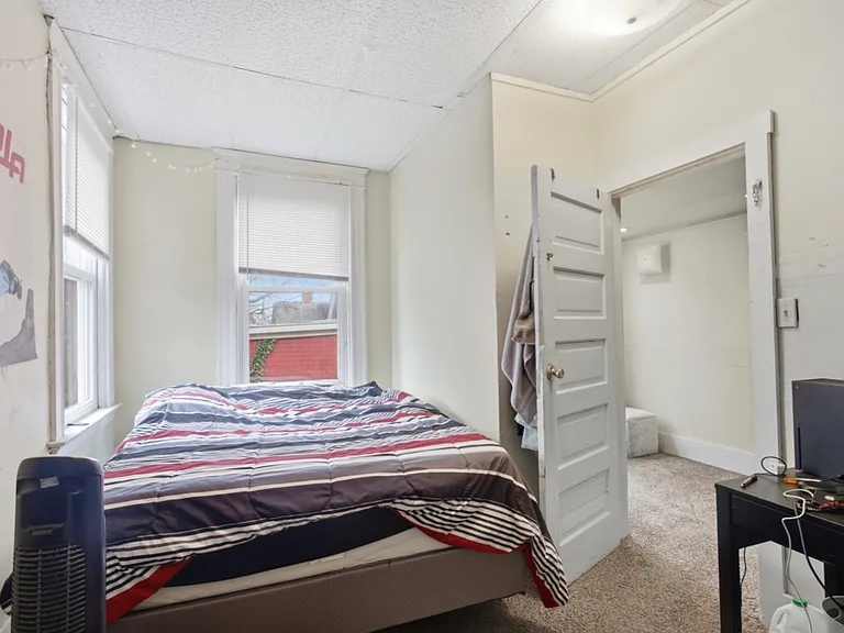 2342 Stratford Ave — Photo 11