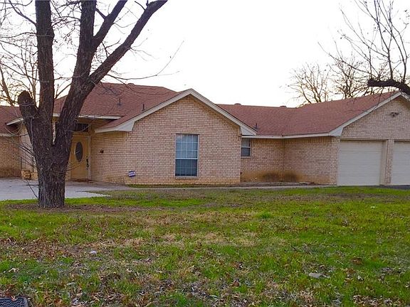 2nd image of 3317 Meadow Oaks Dr