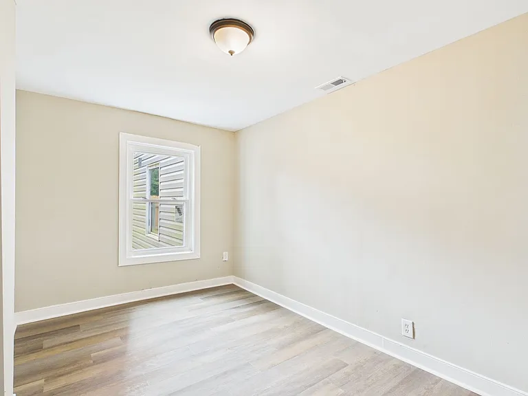 529 Harrison St #B — Photo 16