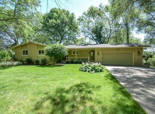 540 Catskill Rd, Waukesha, WI 53186