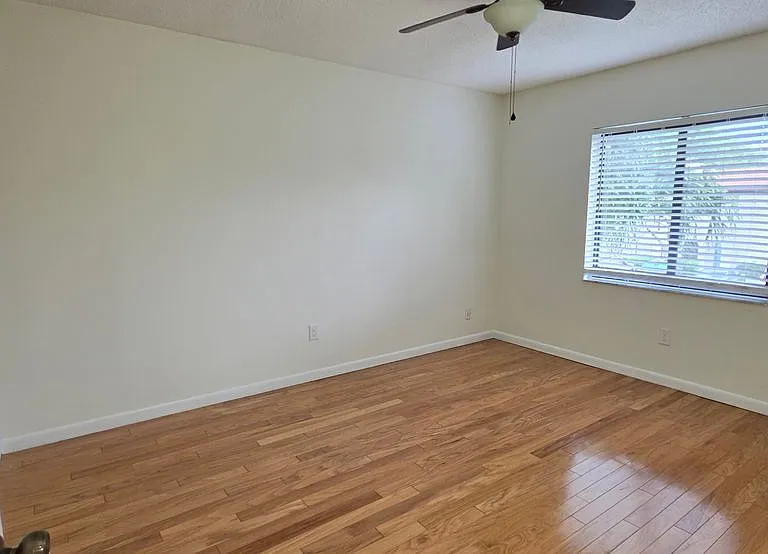 21810 Cypress Cir #B — Photo 18