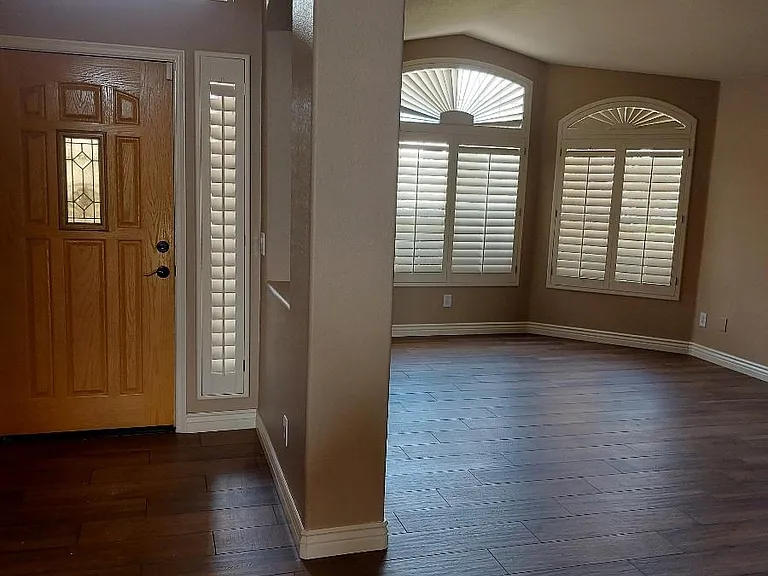 9657 W Potter Dr — Photo 24