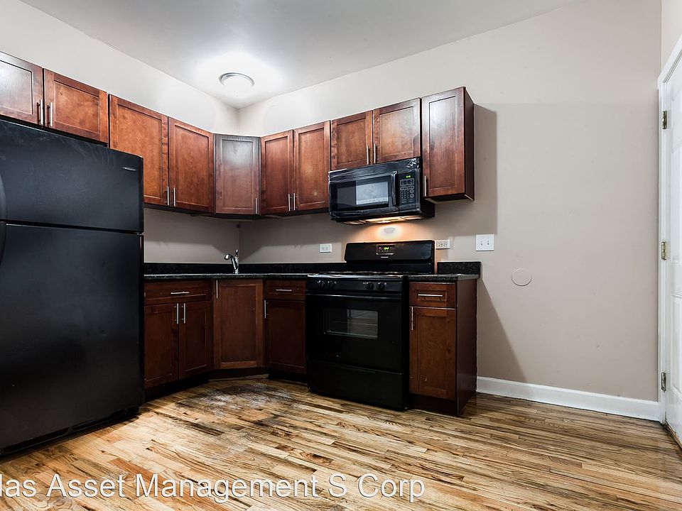 1st image of 6854 S Cornell Ave #1N