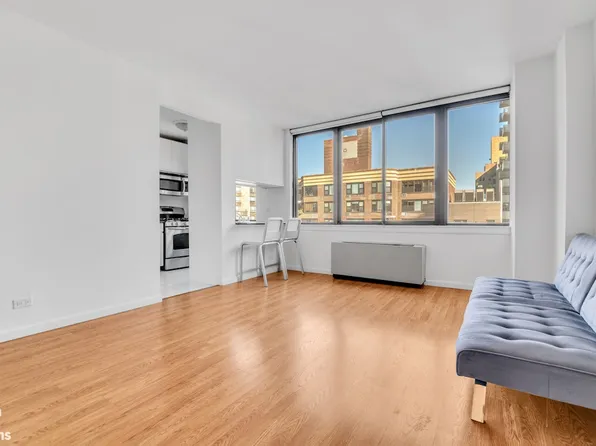 455 East 86th Street image 1 of 11