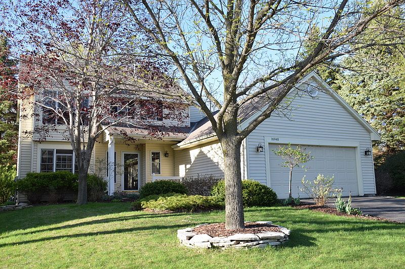 Come check out a great family home in this quiet neighborhood