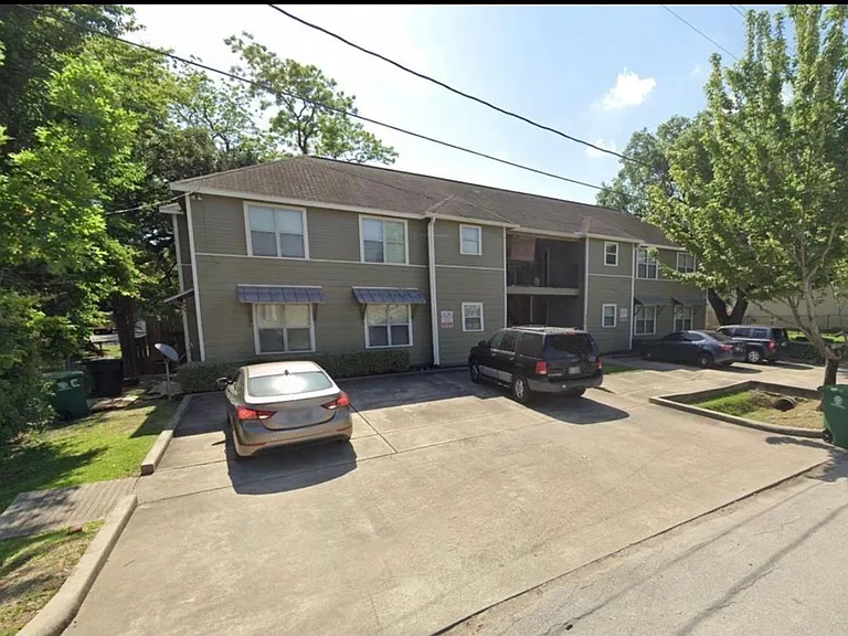 2302 Colorado St #D — Photo 8