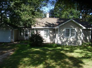 1233 Calgary St NE, Grand Rapids, MI 49505