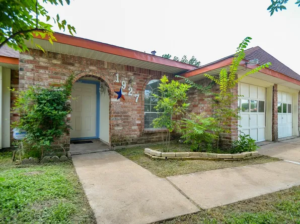 1927 Dormstom Ln, Houston, TX 77088