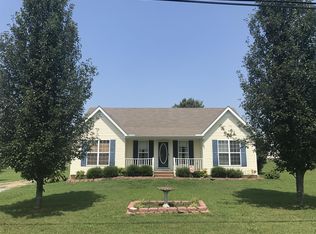 91 McAlister Rd, Fayetteville, TN 37334