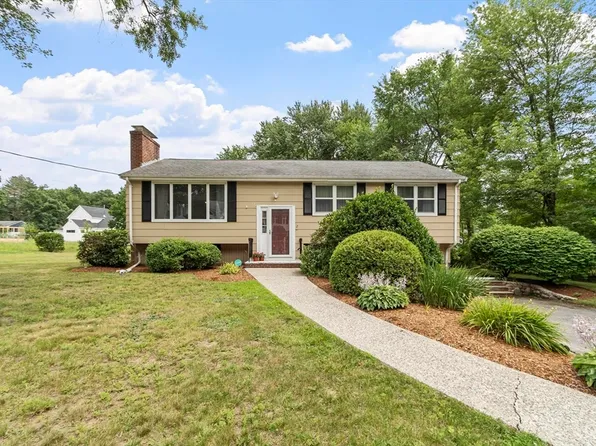 2 Appletree Ln, North Reading, MA 01864