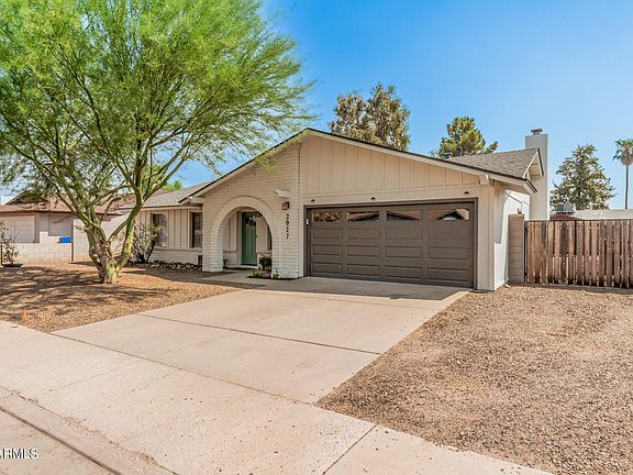 3rd image of 2927 E EL MORO Avenue