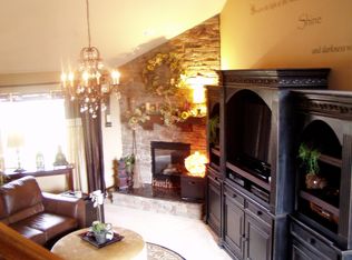 6165 Pond Dr, Washington, MI 48094